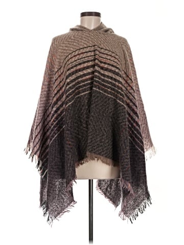 Coco + Carmen Poncho (view 1)
