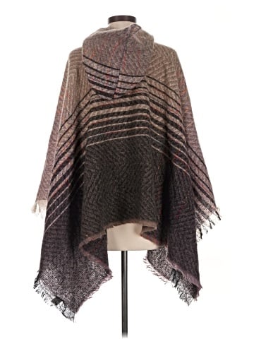 Coco + Carmen Poncho (view 2)