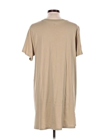 Old Navy Casual Dress (view 2)