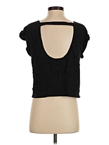 Victoria's Secret Short Sleeve T-Shirt (view 2)