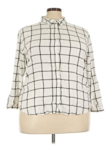 Gloria Vanderbilt 3/4 Sleeve Button-Down Shirt (view 1)