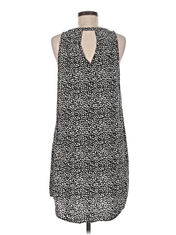 Old Navy Casual Dress (view 2)
