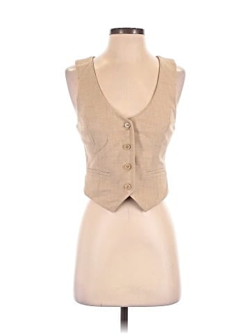 Wilfred Vest (view 1)