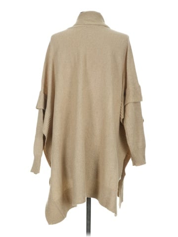 Alya Poncho (view 2)