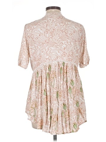Akemi + Kin Short Sleeve Blouse (view 2)