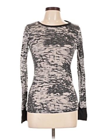 Piper & Blue Pullover Sweater (view 1)
