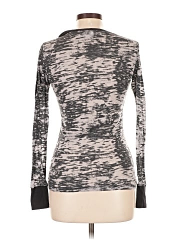 Piper & Blue Pullover Sweater (view 2)