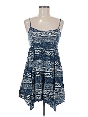 American Eagle Outfitters Sleeveless Top (view 1)