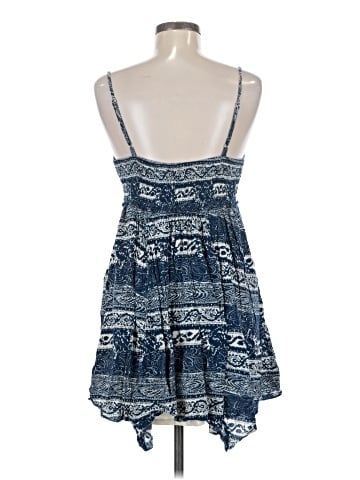 American Eagle Outfitters Sleeveless Top (view 2)