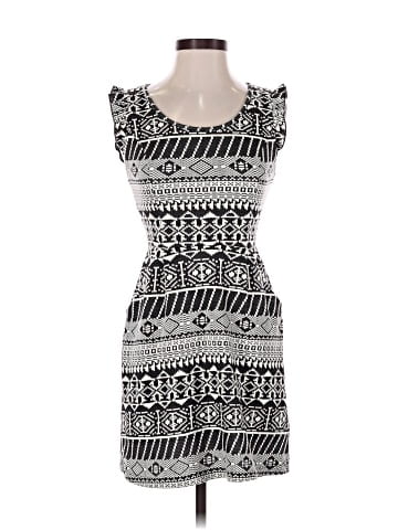 Xhilaration Casual Dress (view 1)