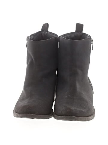Amazon Essentials Ankle Boots (view 2)