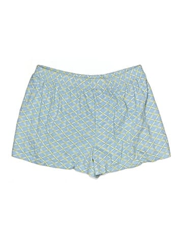 Moda International Shorts (view 1)