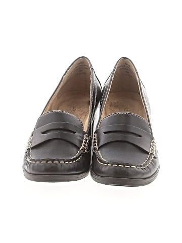 Liz Claiborne Heels (view 2)