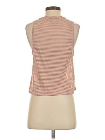 Gap Fit Tank Top (view 2)