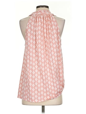 Weekend Suzanne Betro Sleeveless Blouse (view 2)