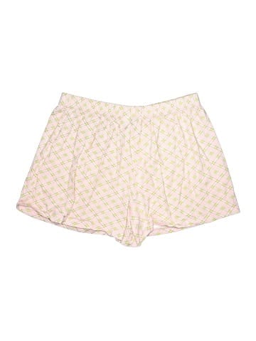 Moda International Shorts (view 2)