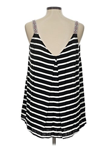 Max Studio Tank Top (view 2)