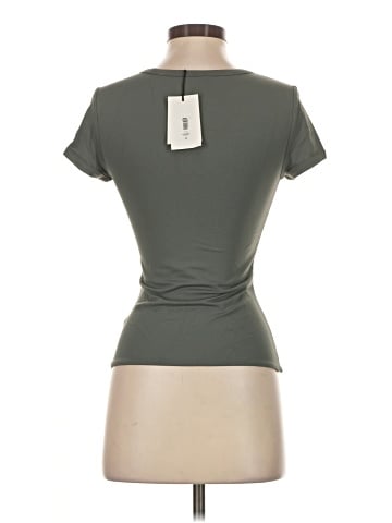 Aritzia Short Sleeve T-Shirt (view 2)