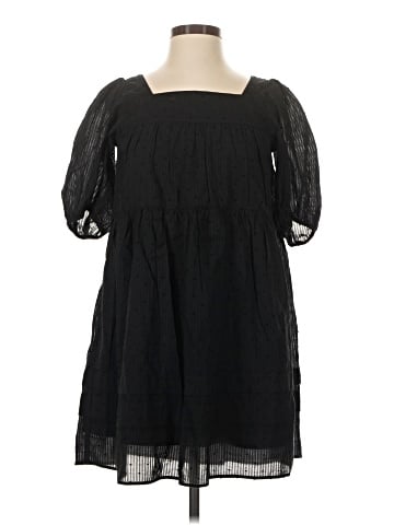 Uniqlo Casual Dress (view 1)