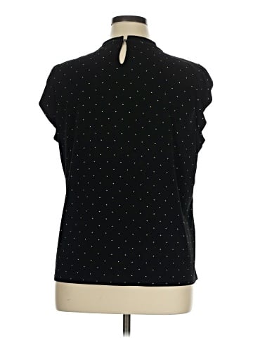 Elle Sleeveless Blouse (view 2)