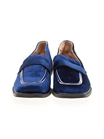 Unbranded Flats (view 2)