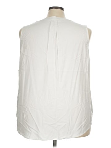 Croft & Barrow Sleeveless Blouse (view 2)