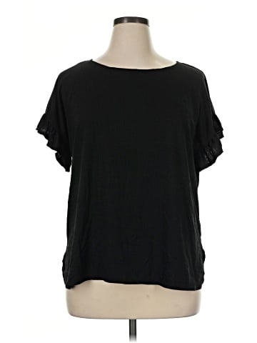 Max Studio Short Sleeve T-Shirt (view 1)