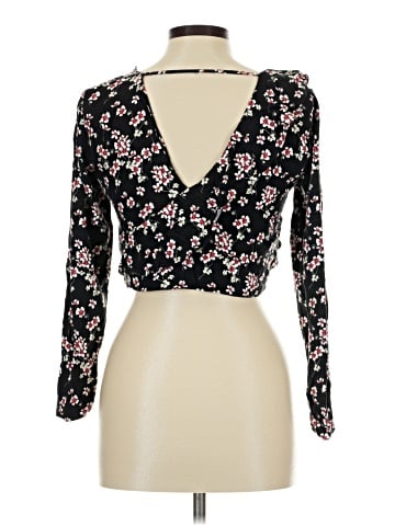 Trafaluc by Zara Long Sleeve T-Shirt (view 2)