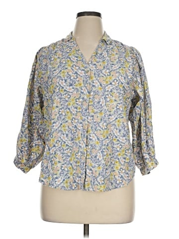 LC Lauren Conrad 3/4 Sleeve Button-Down Shirt (view 1)