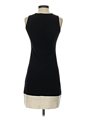 Lord & Taylor Sleeveless T-Shirt (view 2)