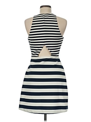 Abercrombie & Fitch Casual Dress (view 2)