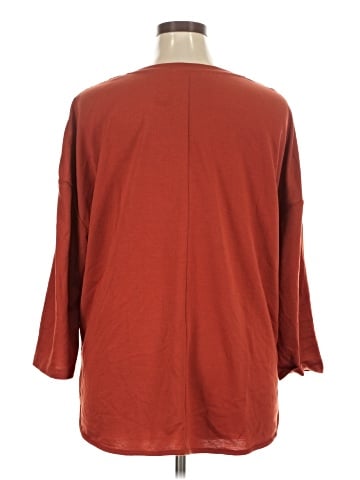 Cupio Pullover Sweater (view 2)