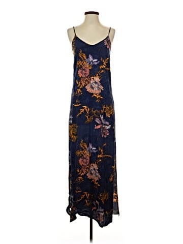 Xhilaration Casual Dress (view 1)