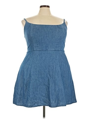 Old Navy Casual Dress (view 1)