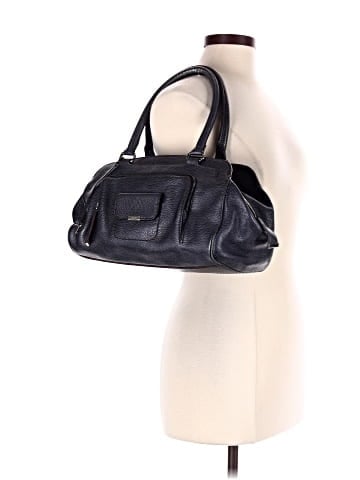 Tod's Leather Shoulder Bag (view 2)
