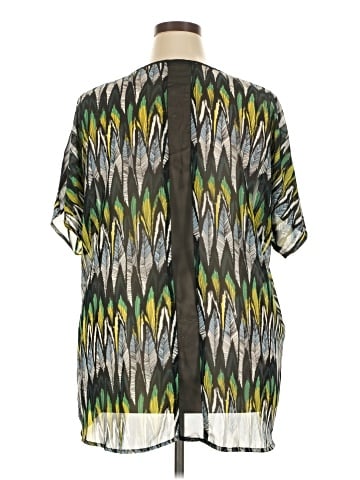 Cha Cha Vente Short Sleeve Blouse (view 2)