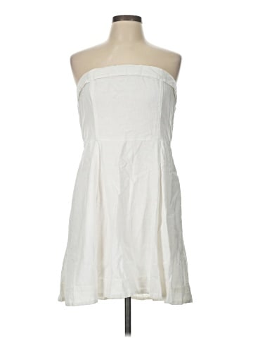 Abercrombie & Fitch Cocktail Dress (view 1)