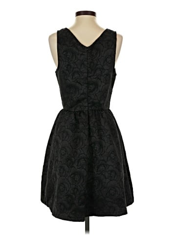 Le Lis Casual Dress (view 2)