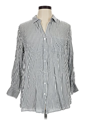 Velvet Heart 3/4 Sleeve Button-Down Shirt (view 1)