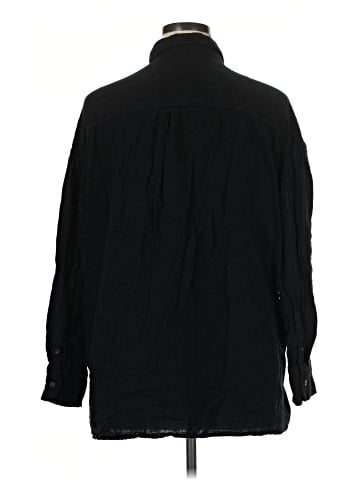 Old Navy Long Sleeve Button-Down Shirt (view 2)