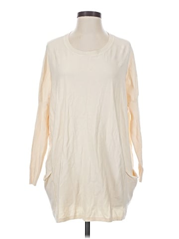 Tea n Rose Sweatshirt (view 1)