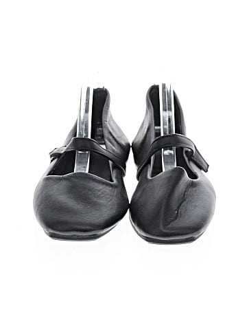 Unbranded Flats (view 2)
