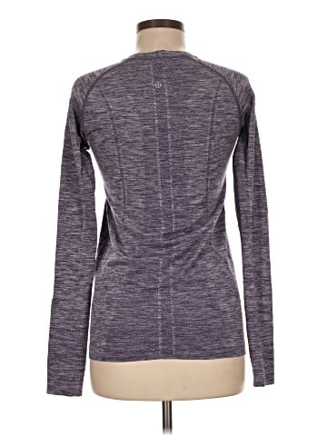 Lululemon Athletica Long Sleeve T-Shirt (view 2)