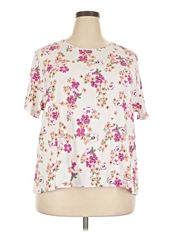 Croft & Barrow Short Sleeve T-Shirt (view 1)