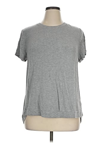 Liz Claiborne Short Sleeve T-Shirt (view 1)