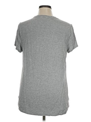 Liz Claiborne Short Sleeve T-Shirt (view 2)