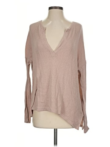 Urban Outfitters Long Sleeve T-Shirt (view 1)