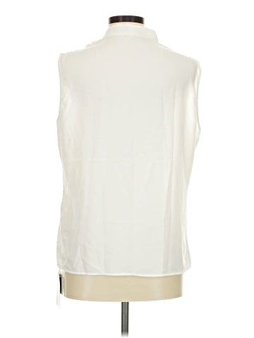Halara Sleeveless Blouse (view 2)