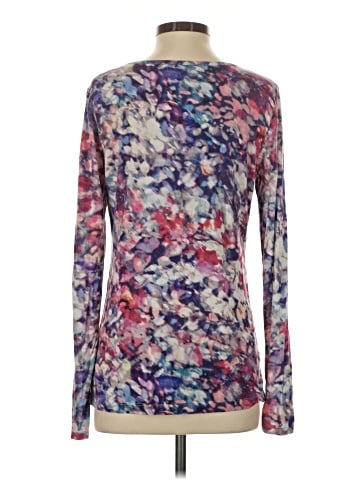 Liz Claiborne Long Sleeve T-Shirt (view 2)