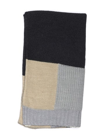 Gap Scarf (view 2)